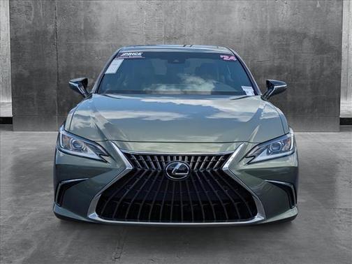 2024 Lexus ES 300h Base