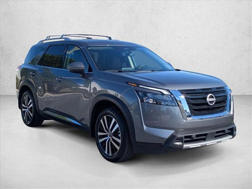 2025 Nissan Pathfinder Platinum FWD
