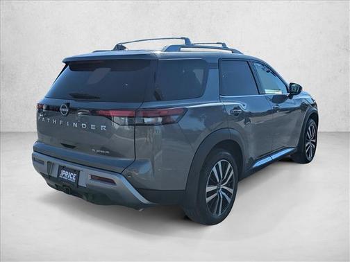 2025 Nissan Pathfinder Platinum FWD