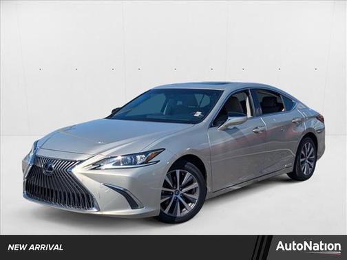 2020 Lexus ES 300h Base