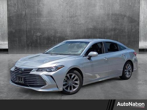 2020 Toyota Avalon XLE