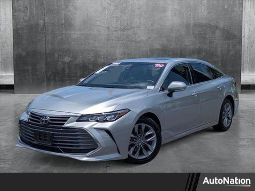 2020 Toyota Avalon XLE