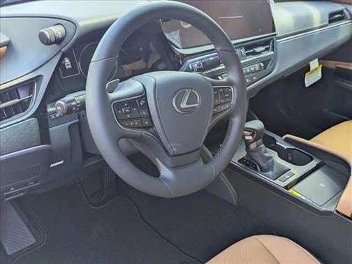 2025 Lexus ES 350 Base