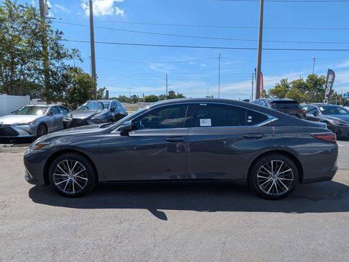 2025 Lexus ES 350 Base