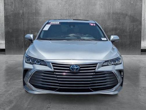 2021 Toyota Avalon Hybrid XLE