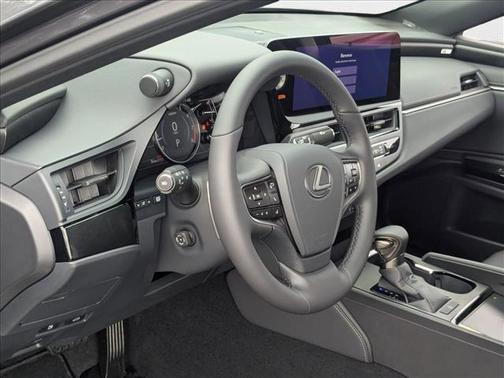 2025 Lexus ES 350 Base