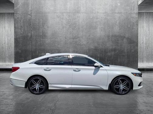 2022 Honda Accord Touring 2.0T