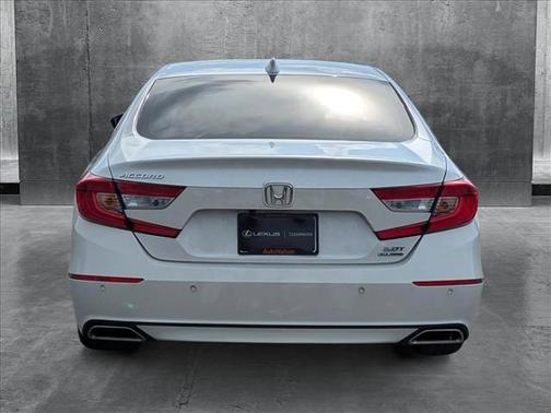 2022 Honda Accord Touring 2.0T