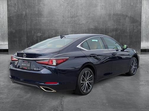 2025 Lexus ES 350 Base