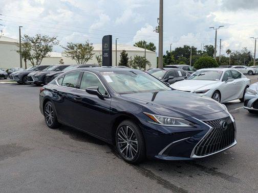 2025 Lexus ES 350 Base