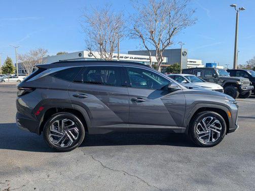 2025 Hyundai TUCSON Hybrid Limited