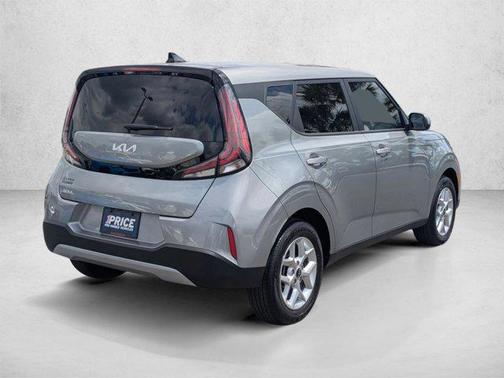 Steel Gray 2024 Kia Soul LX