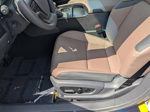 2025 Lexus ES 300h Base