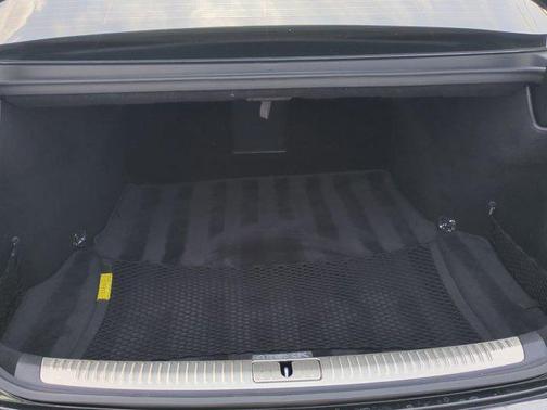 Victoria Black 2018 Genesis G90 5.0 Ultimate