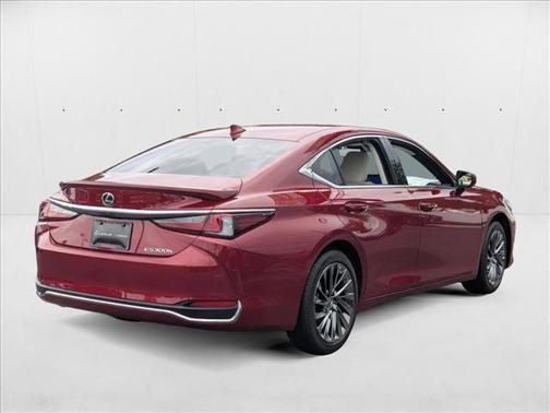 2025 Lexus ES 300h Ultra Luxury