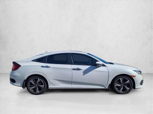 2017 Honda Civic Touring