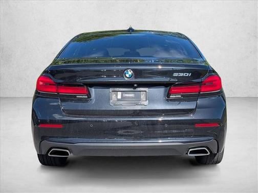 Black Sapphire Metallic 2021 BMW 530 530i