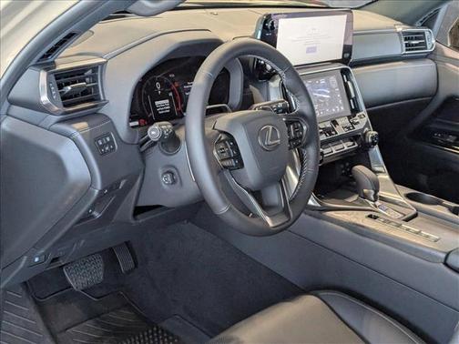 2025 Lexus LX 700h Overtrail