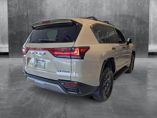 2025 Lexus LX 700h Overtrail