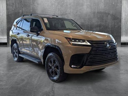 2025 Lexus LX 700h Overtrail