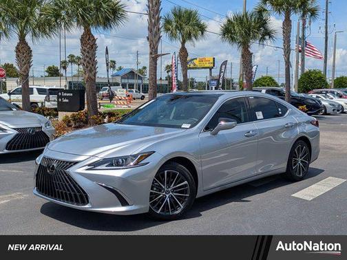 2025 Lexus ES 350 Base