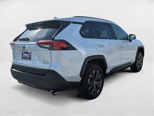 2023 Toyota RAV4 Hybrid XLE Premium