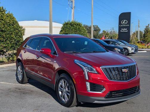 2022 Cadillac XT5 Premium Luxury