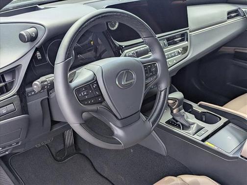 2025 Lexus ES 350 Ultra Luxury