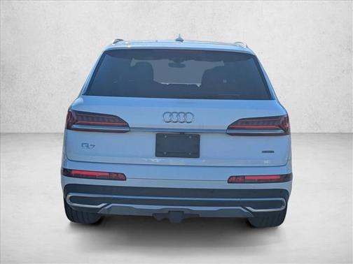 2021 Audi Q7 55 Premium Plus