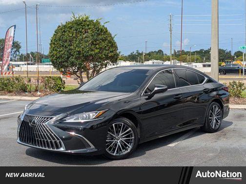 2022 Lexus ES 350 Base