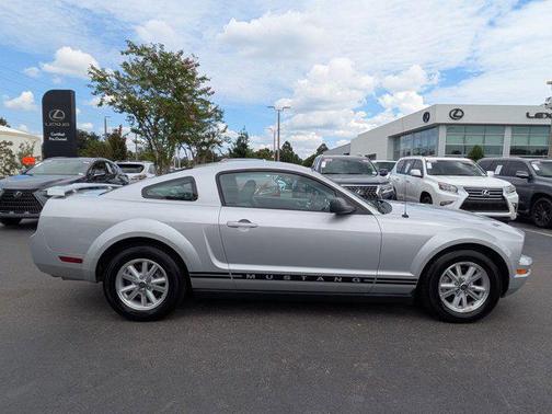 2006 Ford Mustang Base