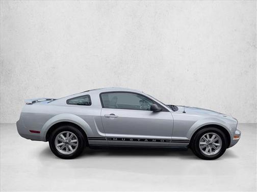 2006 Ford Mustang Base