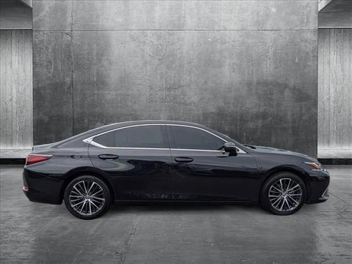 2022 Lexus ES 350 Base