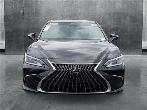 2022 Lexus ES 350 Base