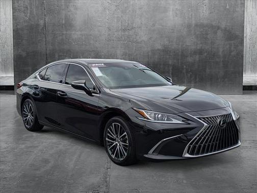 2022 Lexus ES 350 Base