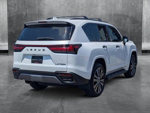 2025 Lexus LX 700h Luxury