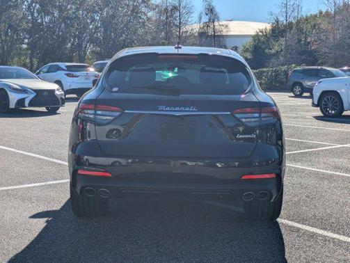 2022 Maserati Levante Modena