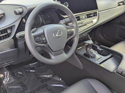 2025 Lexus ES 350 Base