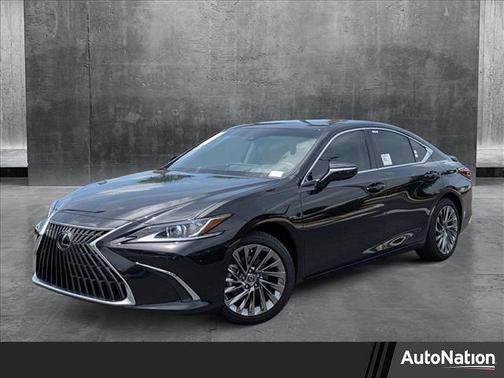 2025 Lexus ES 300h Luxury