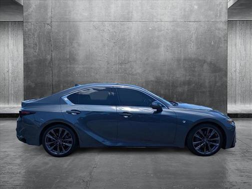 2022 Lexus IS 350 Base