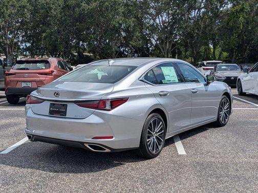 2025 Lexus ES 350 Base