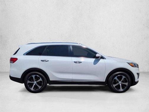 Snow White Pearl 2017 Kia Sorento EX