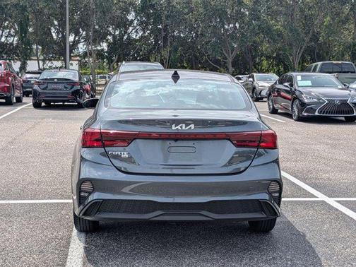 2024 Kia Forte LX