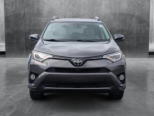 2017 Toyota RAV4 Platinum