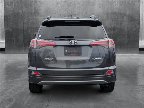2017 Toyota RAV4 Platinum