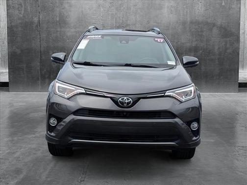 2017 Toyota RAV4 Platinum