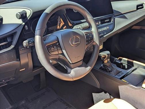 2025 Lexus ES 350 Base