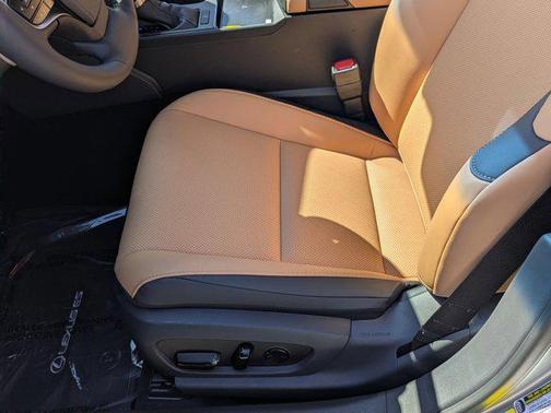 2025 Lexus ES 350 Base