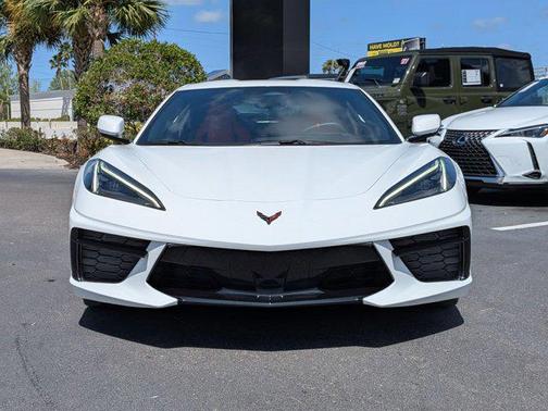 Arctic White 2026 Chevrolet Corvette Stingray w/1LT