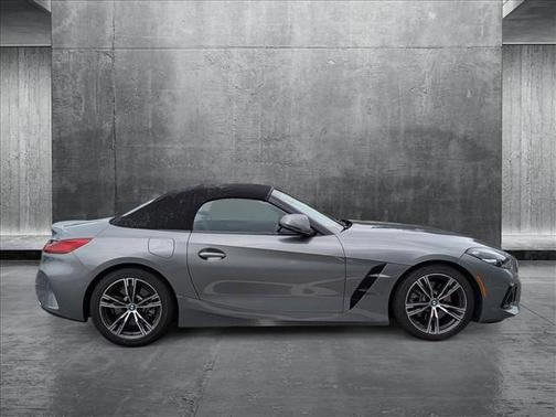 2025 BMW Z4 sDrive30i
